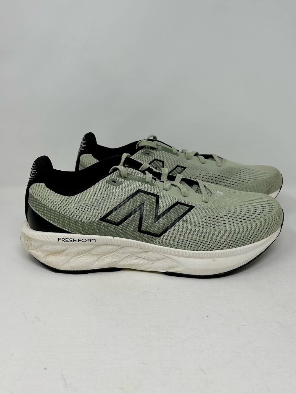 New Balance Fresh Foam 520 V9 Running Shoes Men's Size 11 Wide
